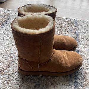 Women’s UGG boots. Size 9.